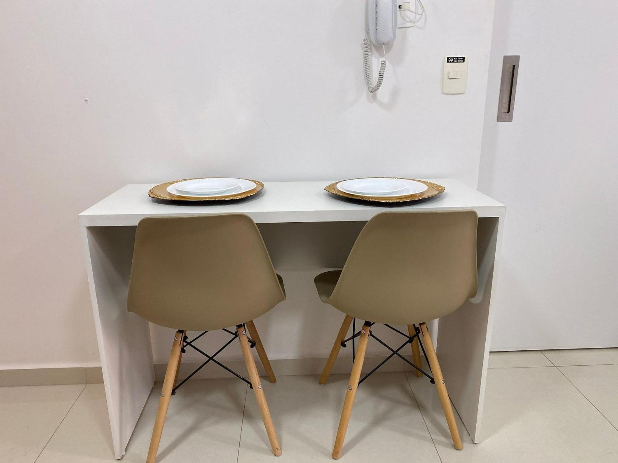 O No Shopping Apartment