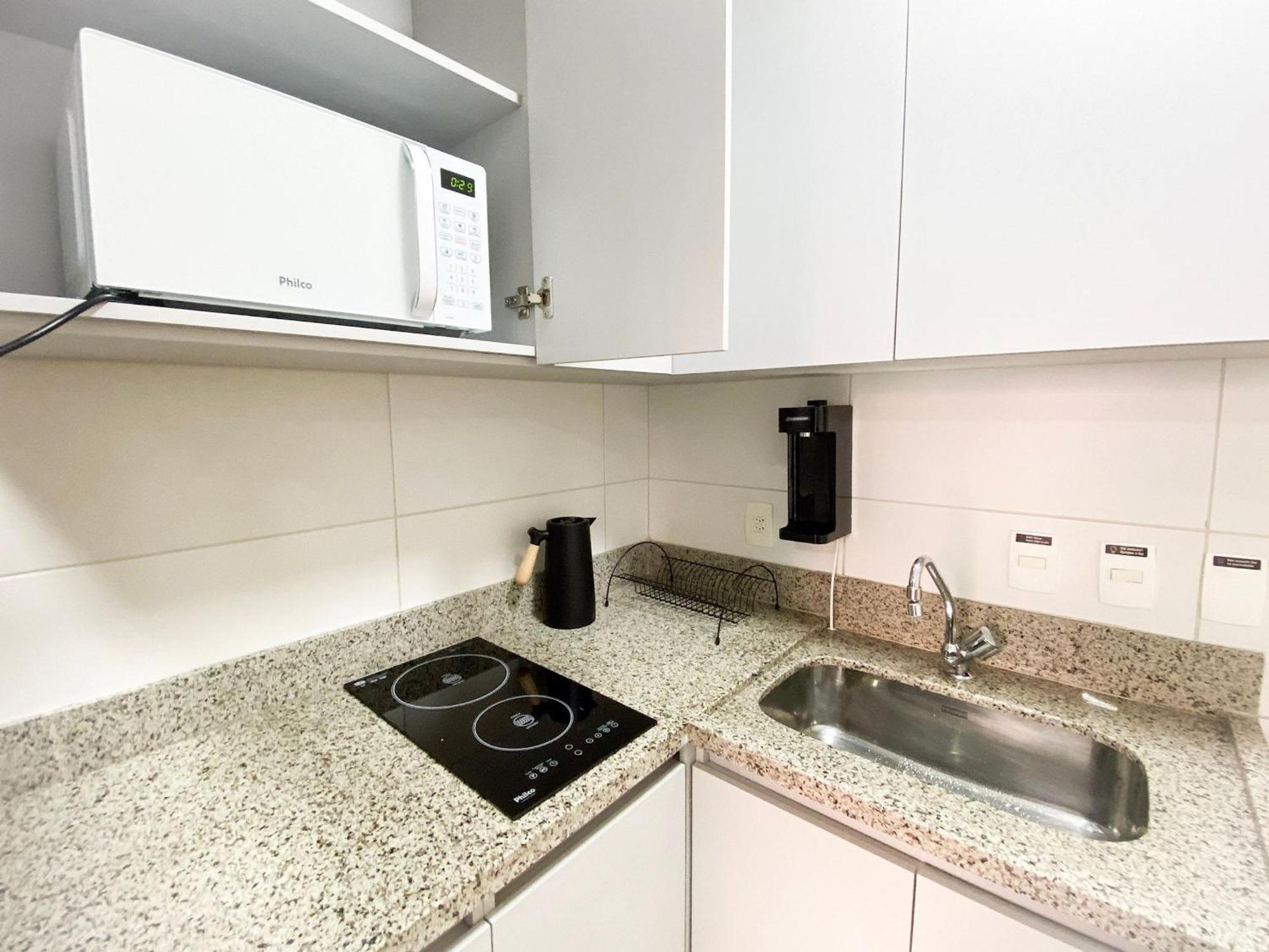 O No Shopping Apartment